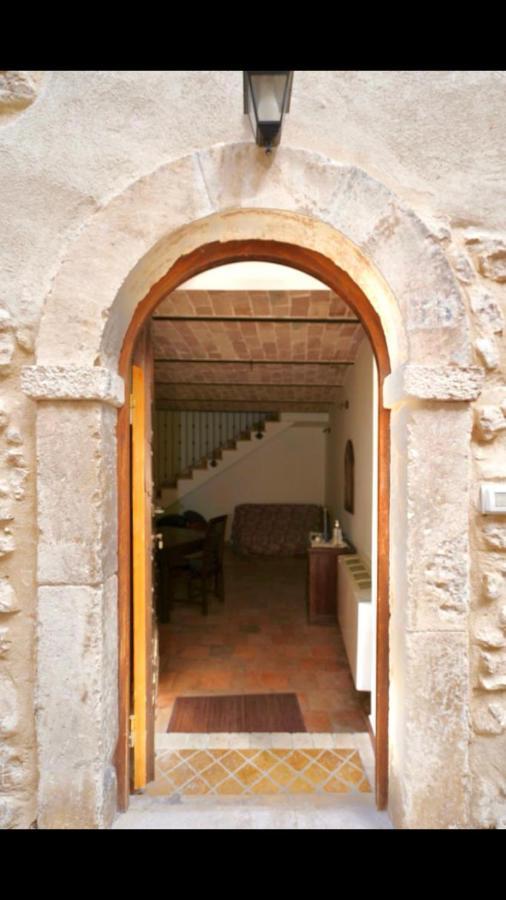 Vittorito Il Minotauro B&B A 5 Minuti Da Popoli المظهر الخارجي الصورة